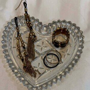 New Black and Gold Hanging Earrings 6 Piece Jewelry Set Brand New